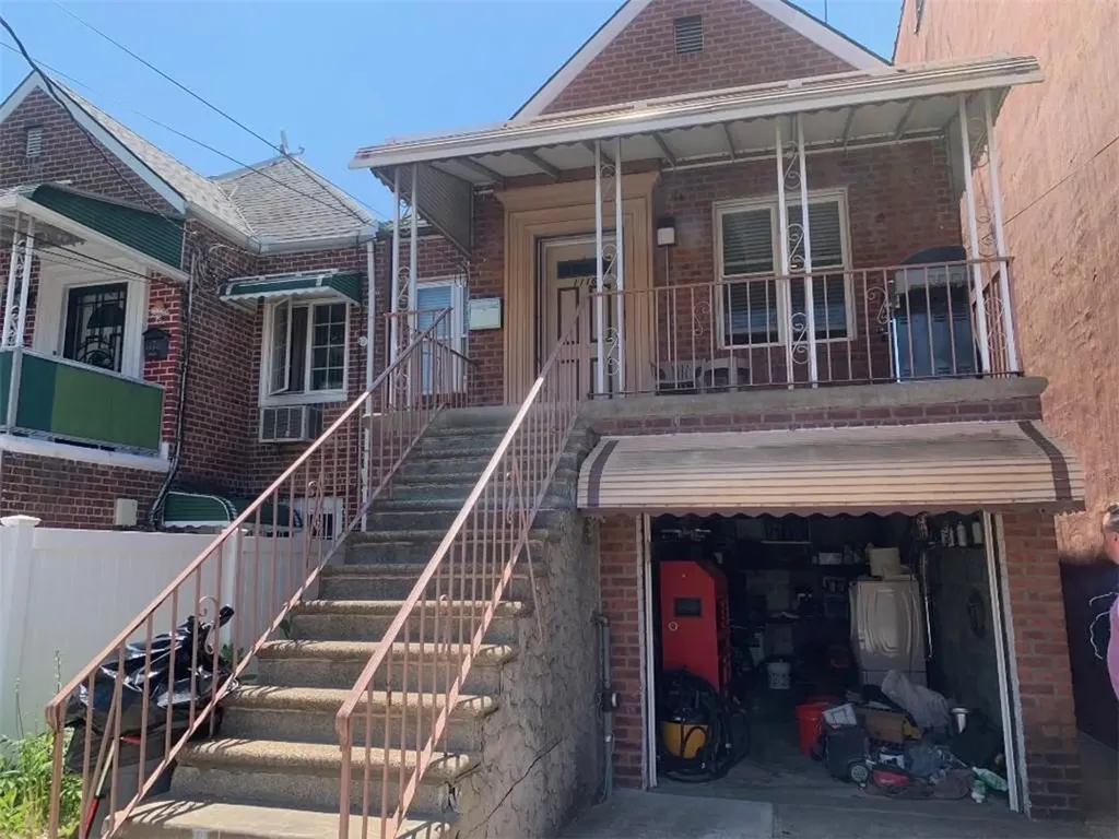 1116 Neill Avenue Bronx NY 10461