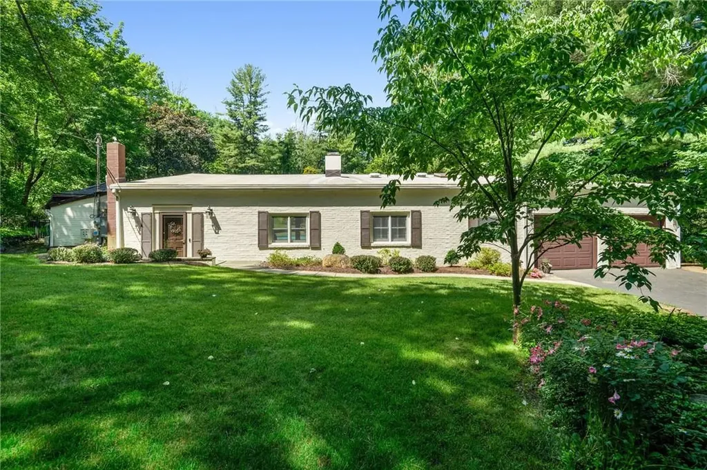 379 Crow Hill Road Mount Kisco NY 10549