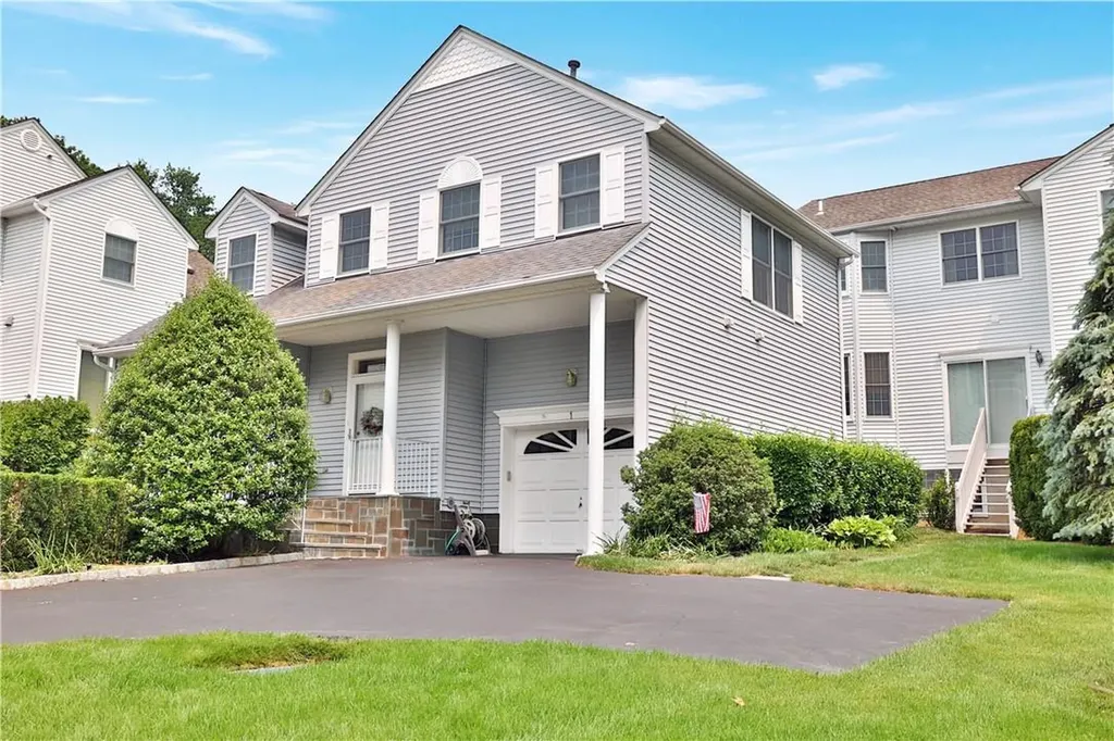 1 Lakeside Drive Valhalla NY 10595
