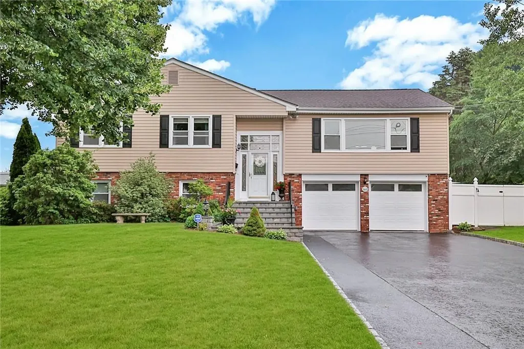 160 Pythian Avenue Hawthorne NY 10532