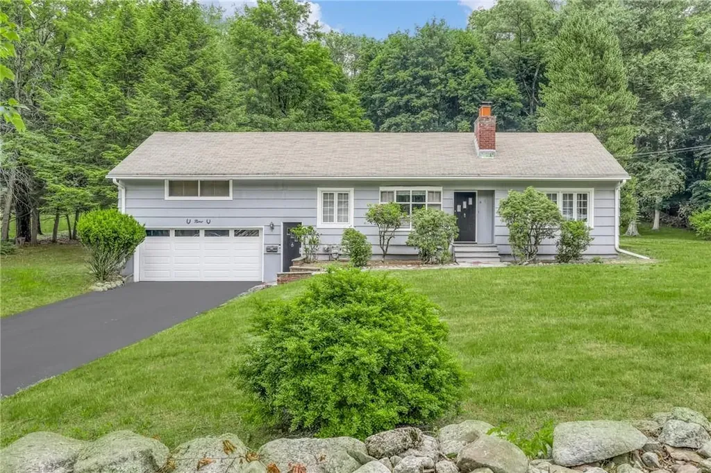 9 Victory Road Suffern NY 10901