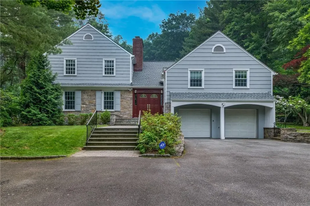 380 Pinebrook Boulevard New Rochelle NY 10804