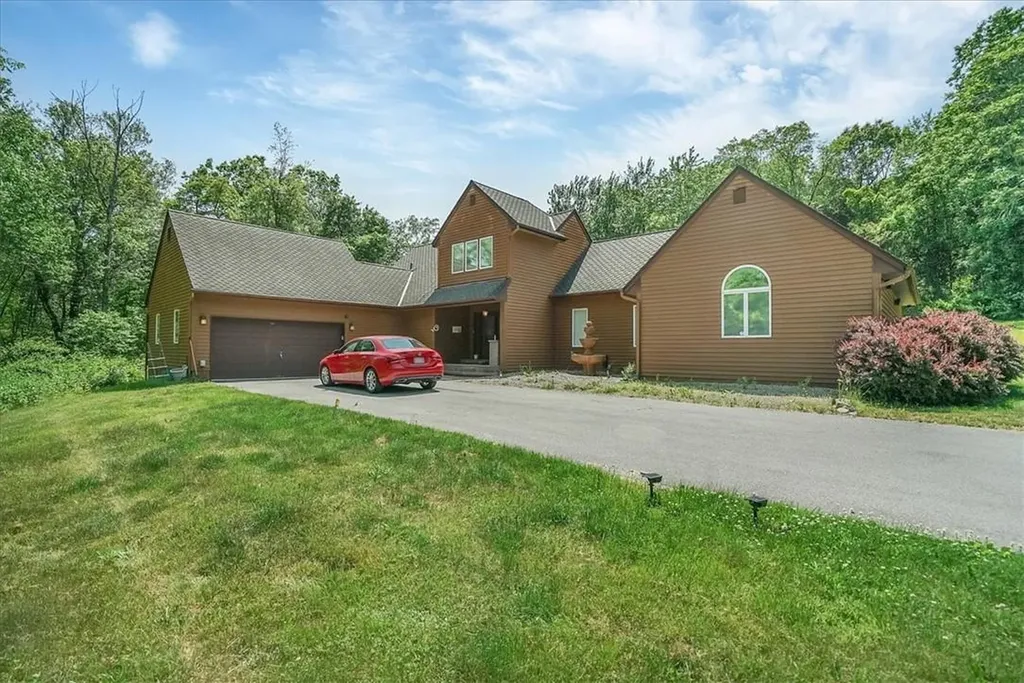 3 Stacey Lane Chester NY 10918