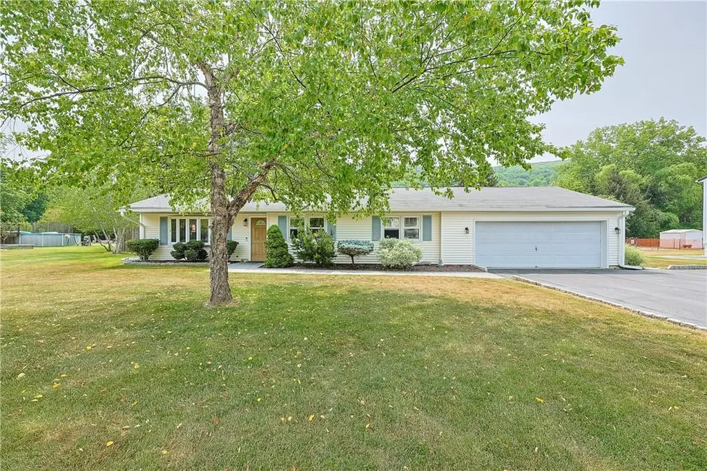 9 Adams Court Monroe NY 10950