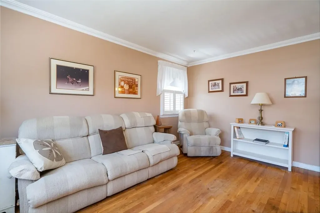 27 Hildreth Place Yonkers NY 10704