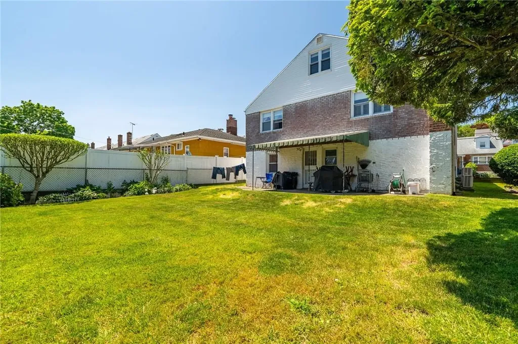 27 Hildreth Place Yonkers NY 10704