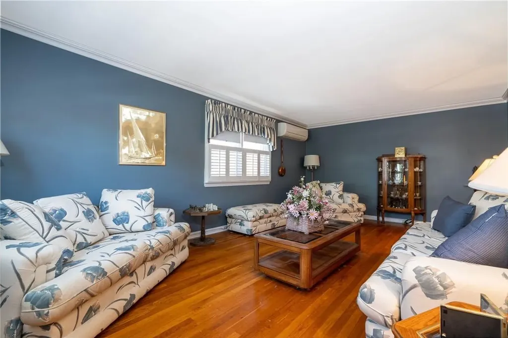 27 Hildreth Place Yonkers NY 10704