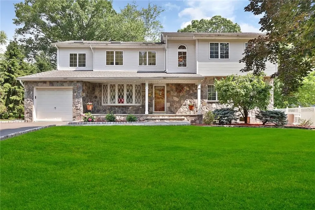 2 Jill Drive West Nyack NY 10994