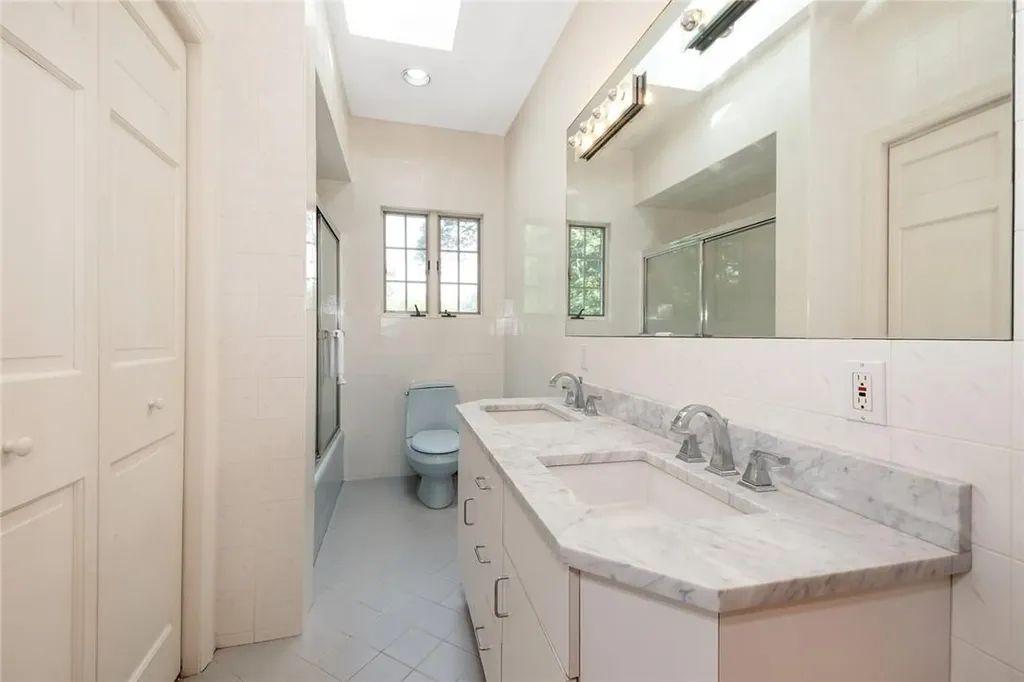 2 Jill Drive West Nyack NY 10994