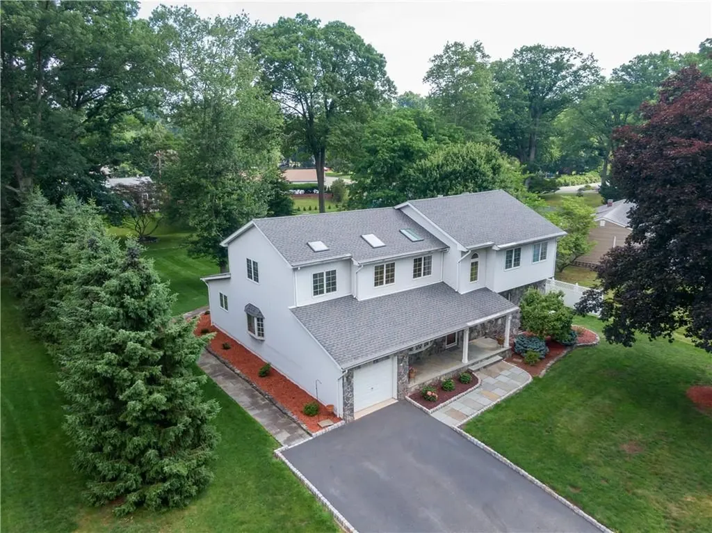 2 Jill Drive West Nyack NY 10994