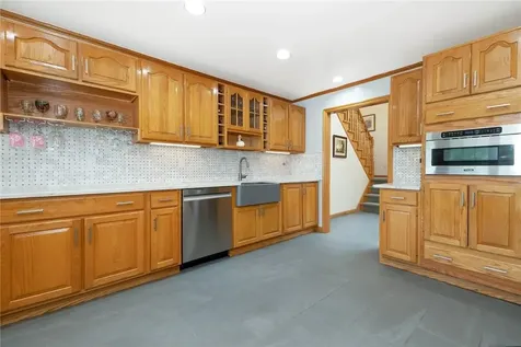 2 Jill Drive West Nyack NY 10994