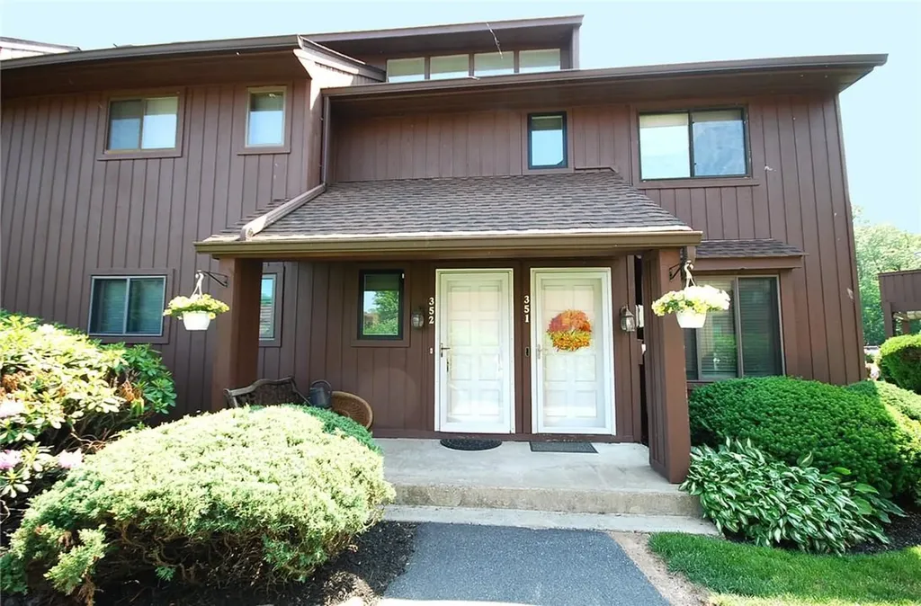 352 Panorama Drive Mohegan Lake NY 10547
