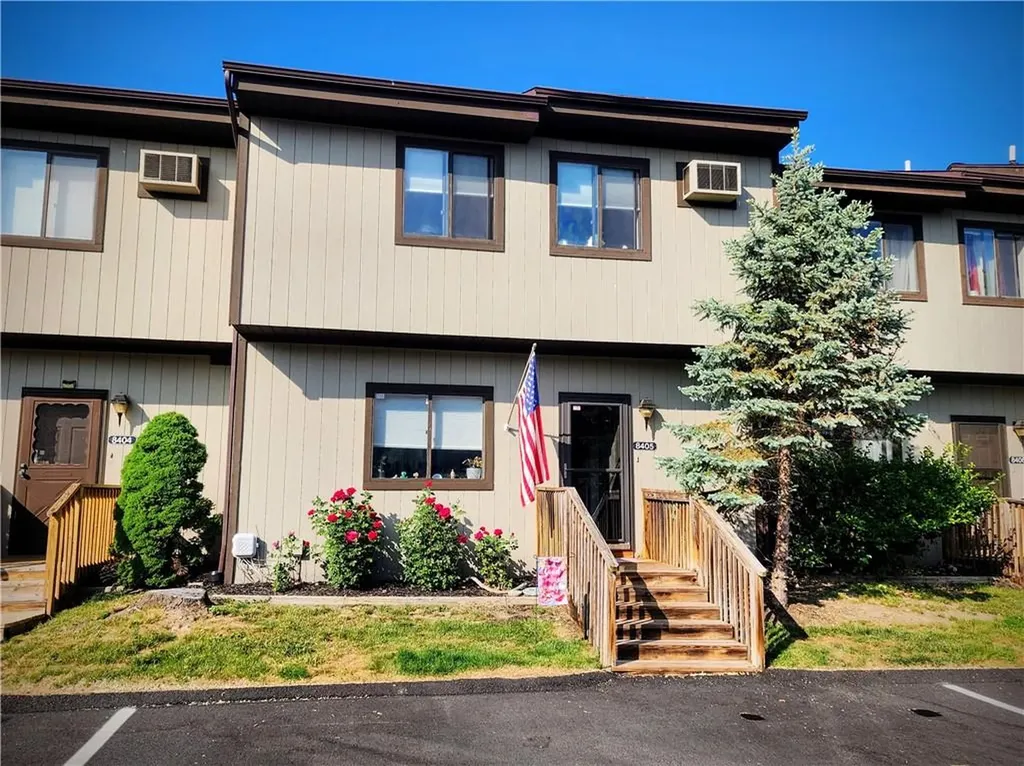 8405 Chelsea Cove N Hopewell Junction NY 12533