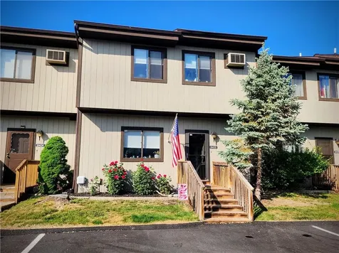 8405 Chelsea Cove N Hopewell Junction NY 12533