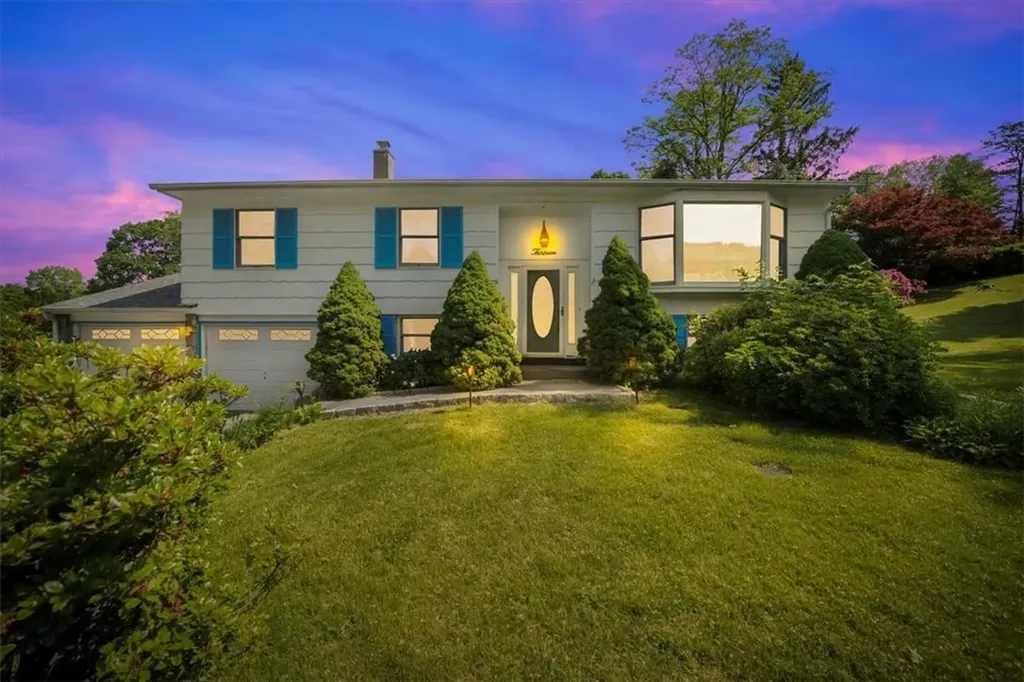 13 Sunrise Drive Mahopac NY 10541