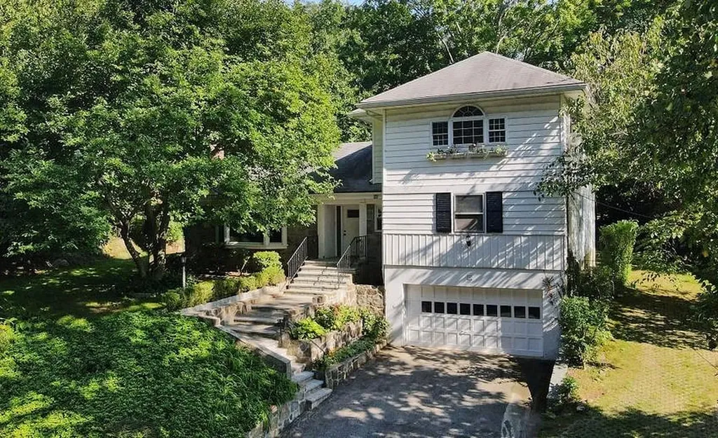 3 Crossway Scarsdale NY 10583