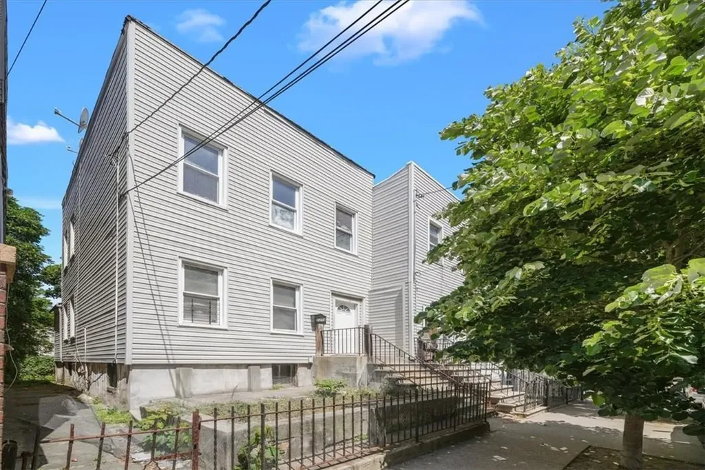 2213 Belmont Avenue Bronx NY 10457