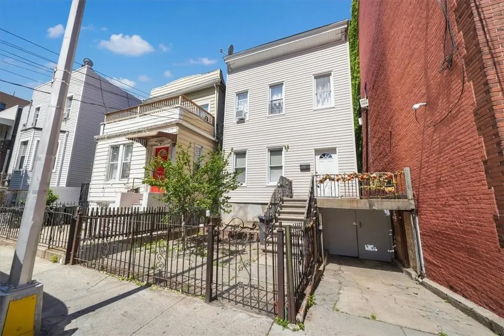 2221 Belmont Avenue Bronx NY 10457