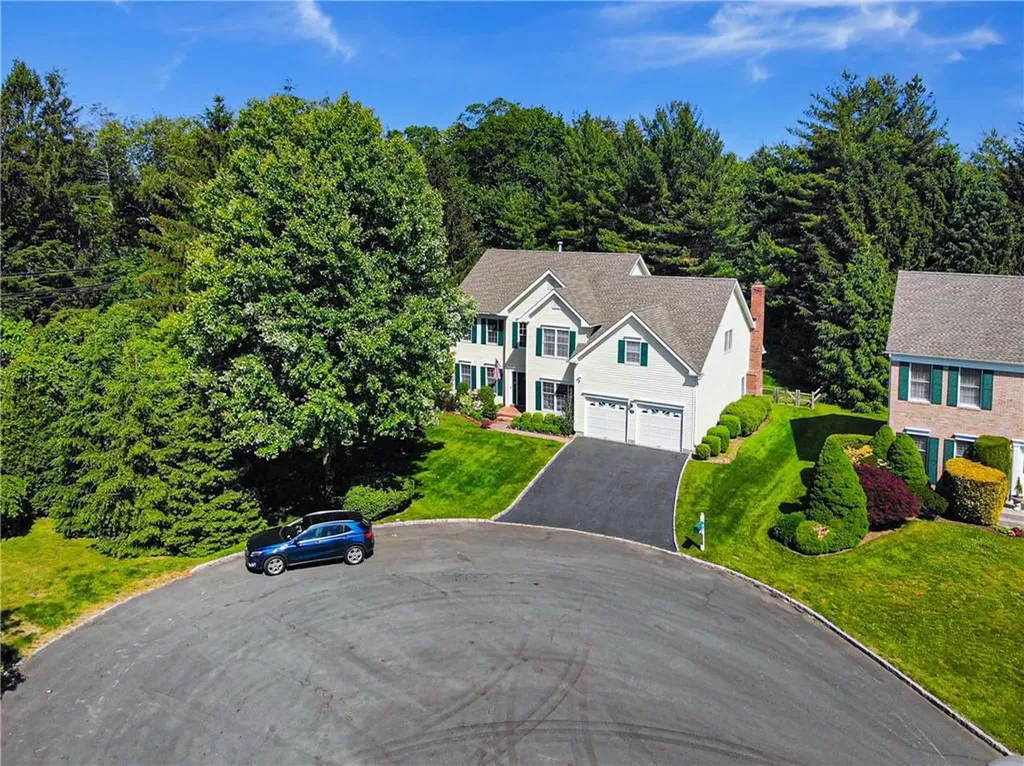 10 Walnut Court White Plains NY 10605