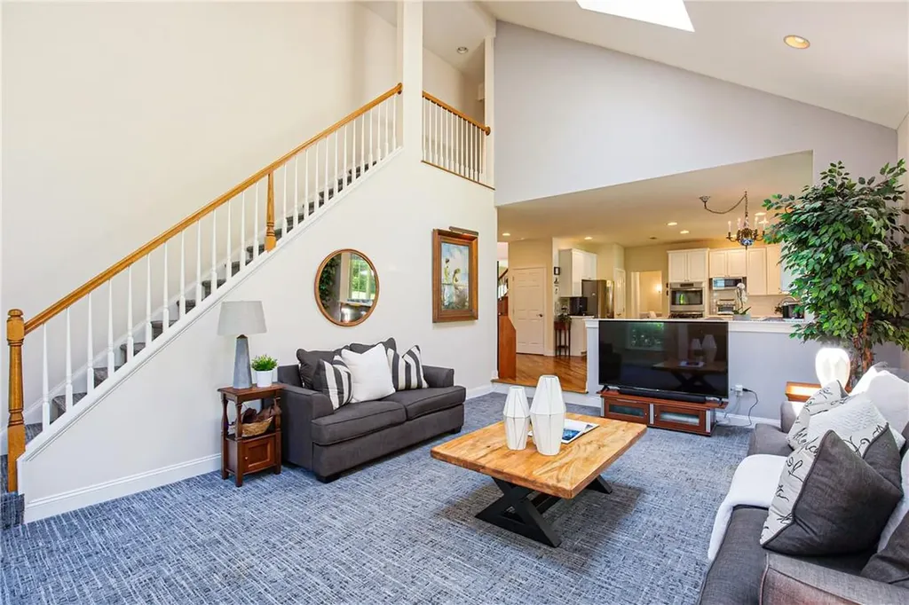 10 Walnut Court White Plains NY 10605