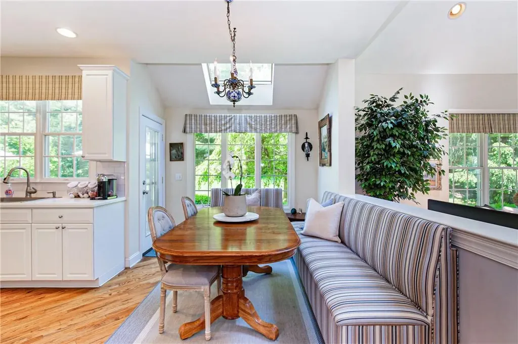 10 Walnut Court White Plains NY 10605