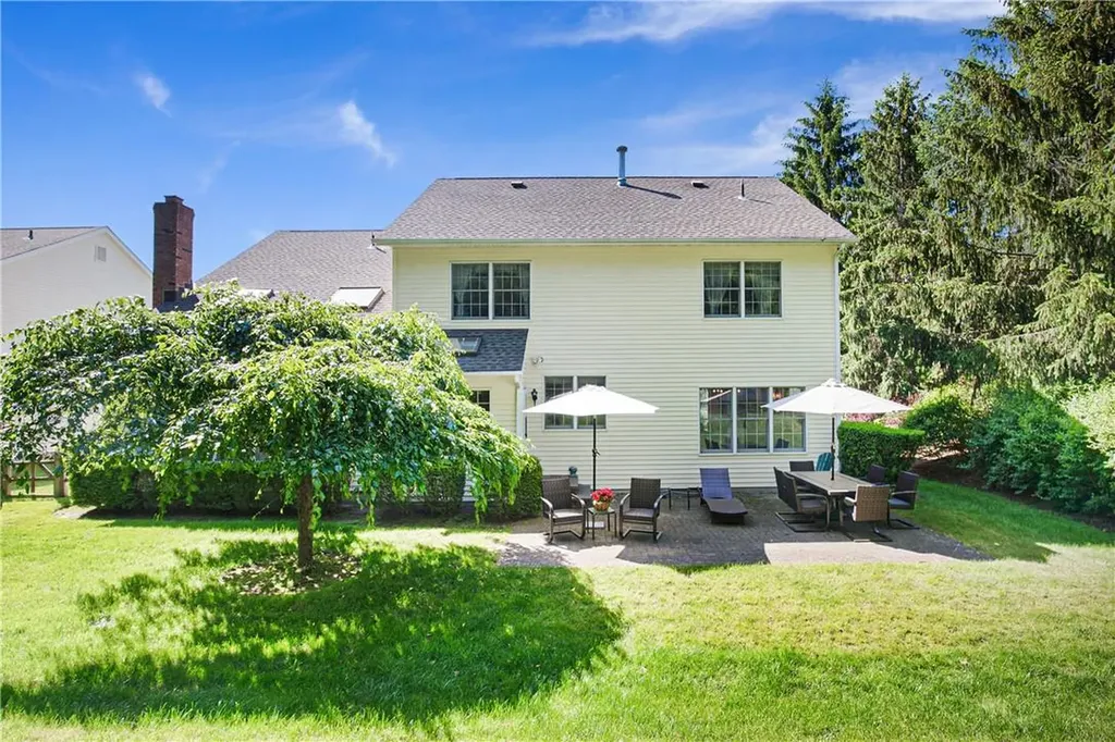 10 Walnut Court White Plains NY 10605