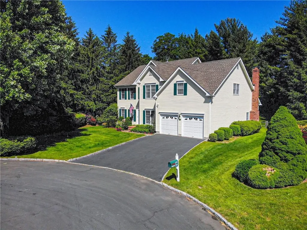 10 Walnut Court White Plains NY 10605