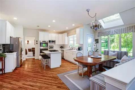 10 Walnut Court White Plains NY 10605