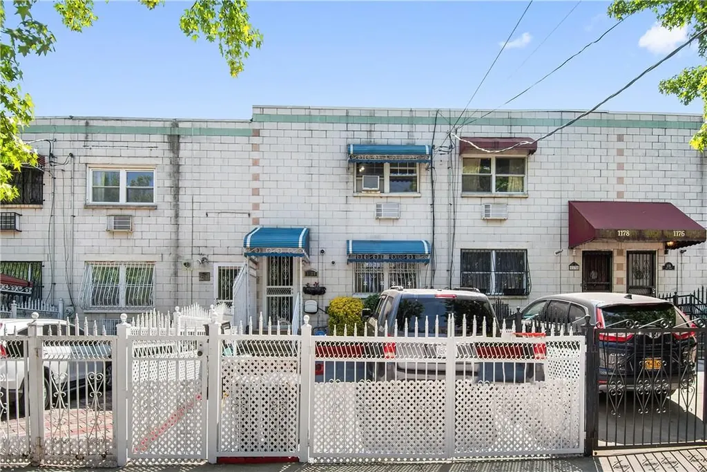 1180 Fox Street Bronx NY 10459