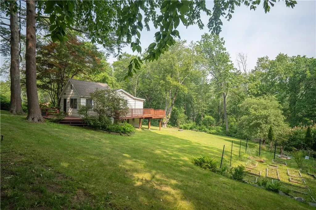 23 Hillside Avenue Goldens Bridge NY 10526