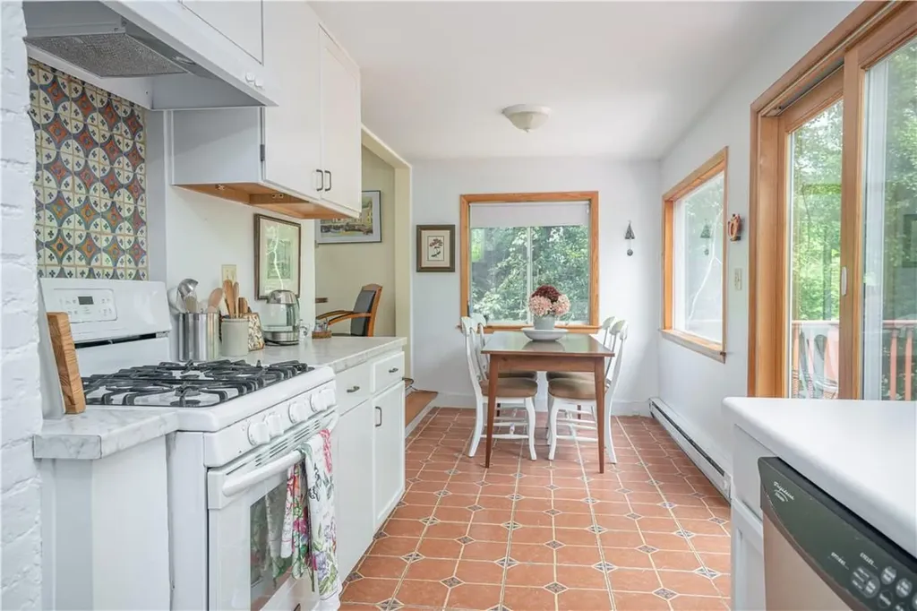 23 Hillside Avenue Goldens Bridge NY 10526