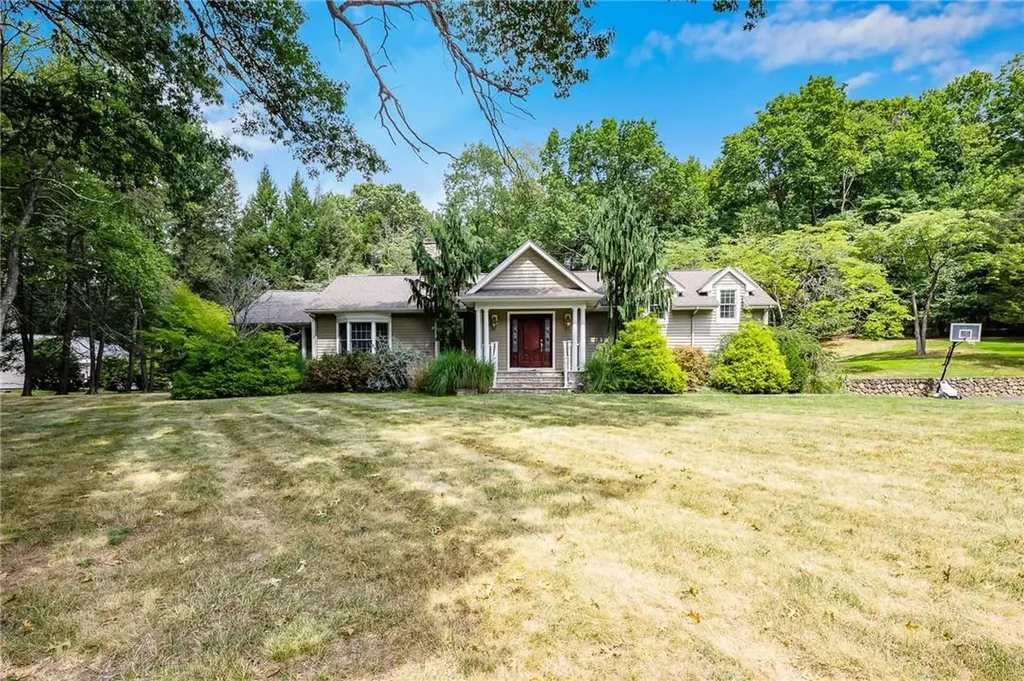 13 Victory Road Suffern NY 10901
