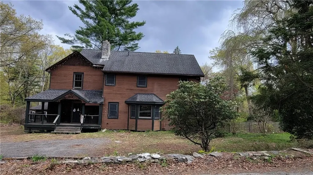 39 Cherry Lane Stormville NY 12582