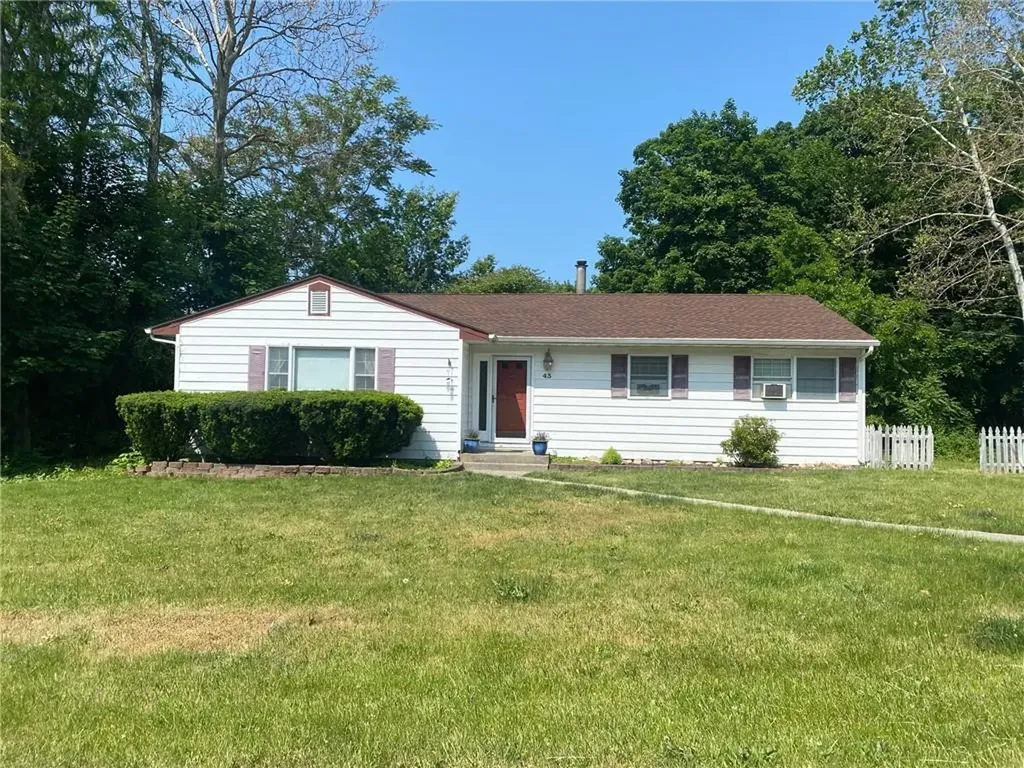 43 Oakdale Avenue Poughkeepsie NY 12601