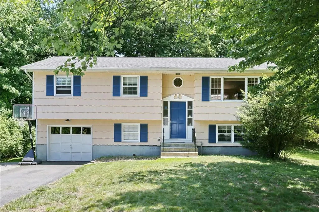 26 Lancaster Drive Suffern NY 10901