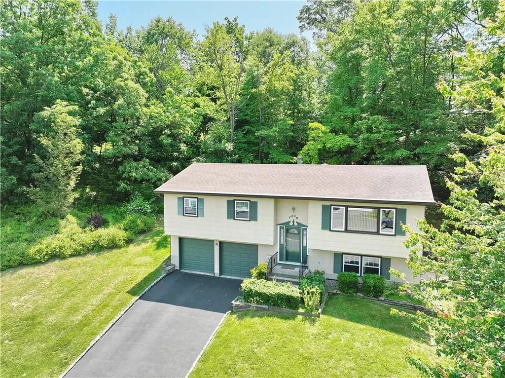 4 N Delaware Drive Nyack NY 10960