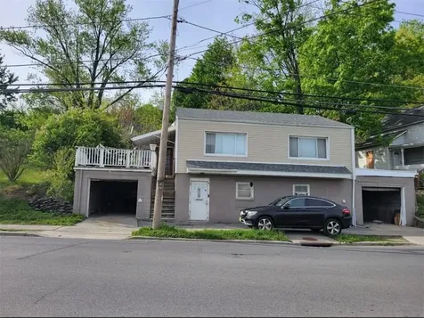152 Smith Street Poughkeepsie NY 12601