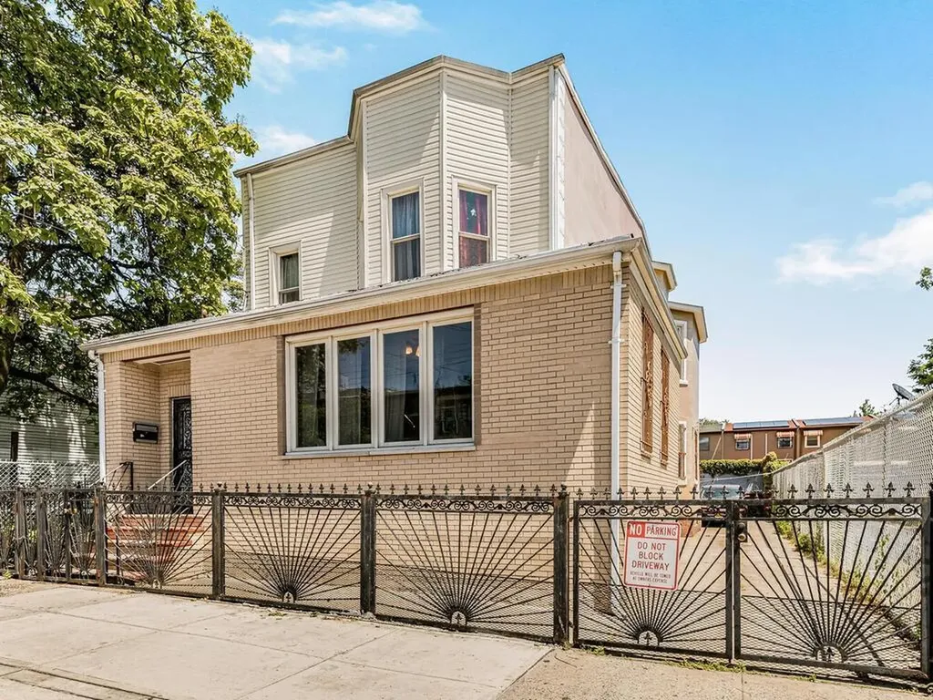 331 Van Siclen Avenue Brooklyn NY 11207