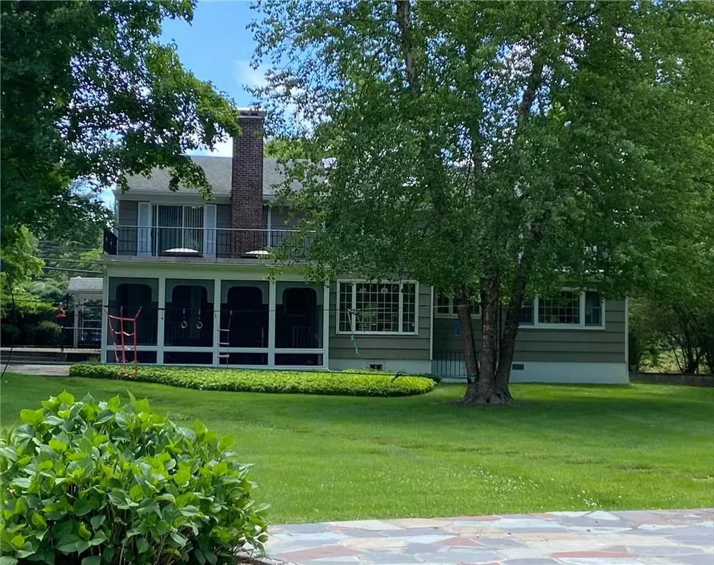 486 Rosedale Avenue White Plains NY 10605