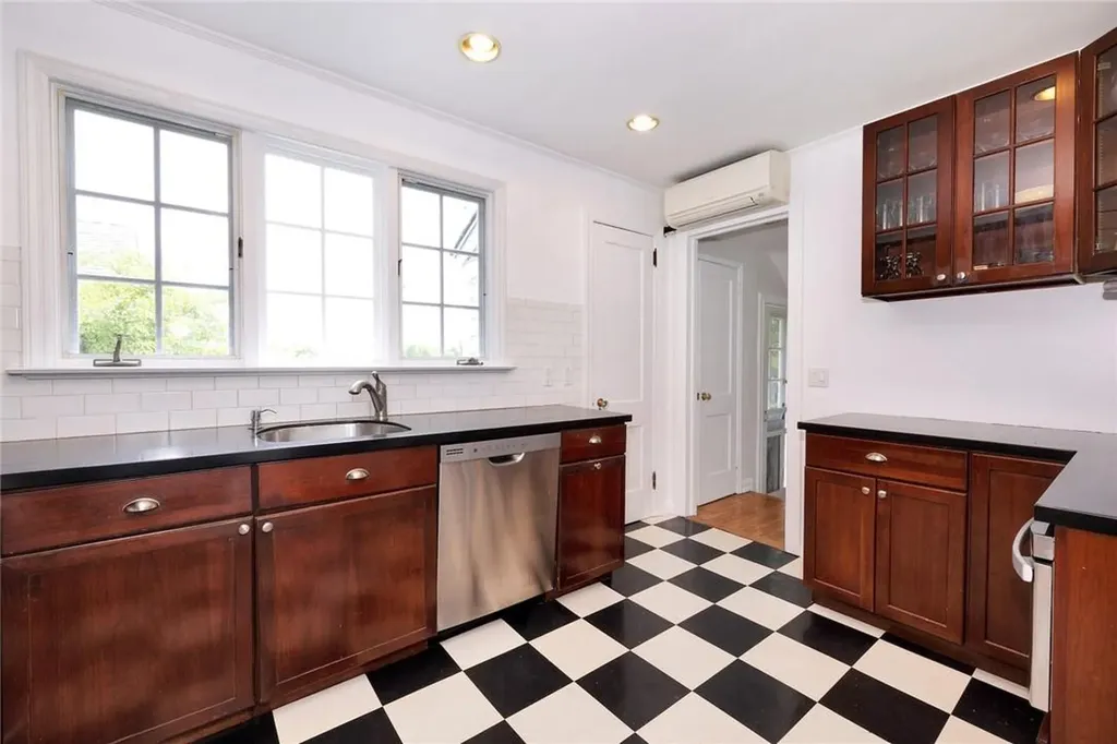 150 Ancon Avenue Pelham NY 10803