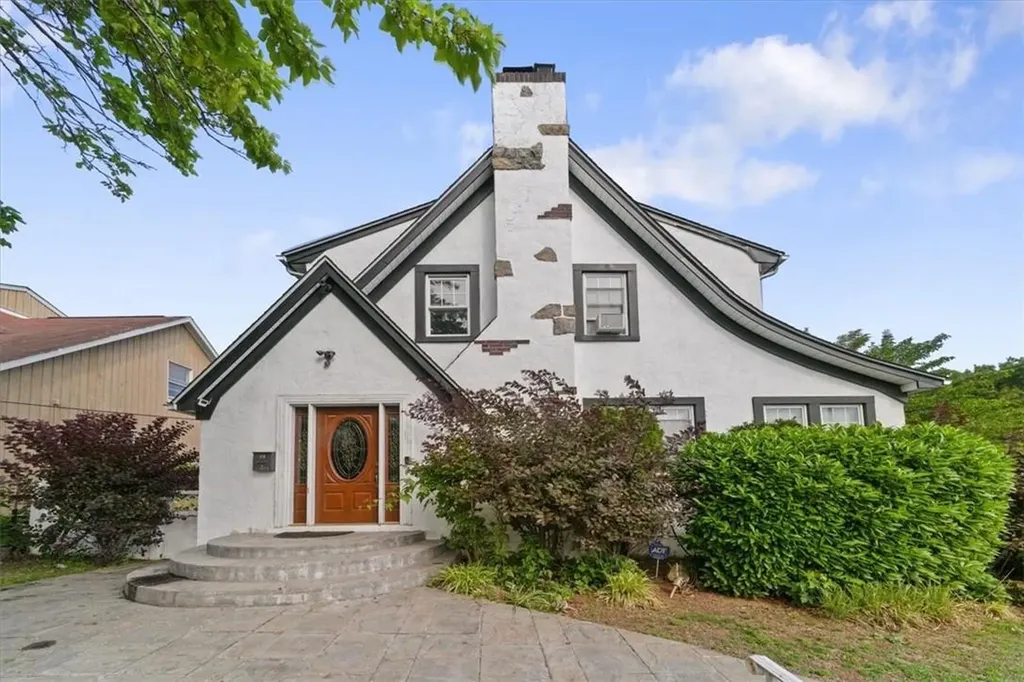 24 N Evarts Avenue Elmsford NY 10523
