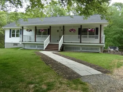 21 Hewlett Road Red Hook NY 12571