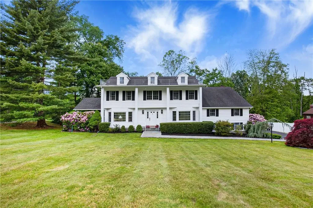 4 Apache Circle Katonah NY 10536