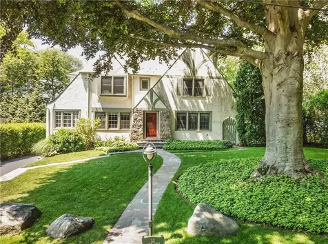 33 Lookout Circle Larchmont NY 10538