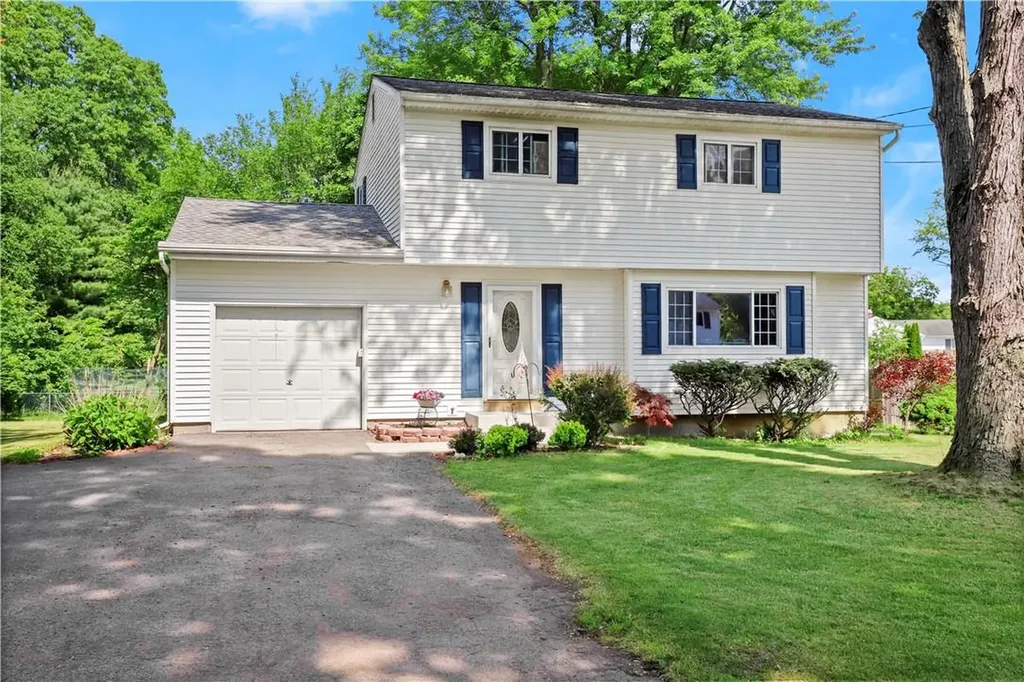 16 Jean Drive Poughkeepsie NY 12601