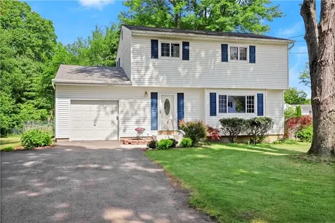 16 Jean Drive Poughkeepsie NY 12601