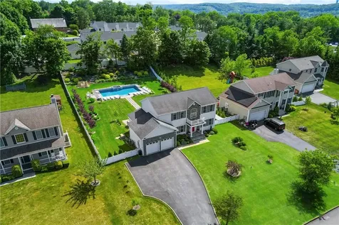 5 Ronald Court Valhalla NY 10595