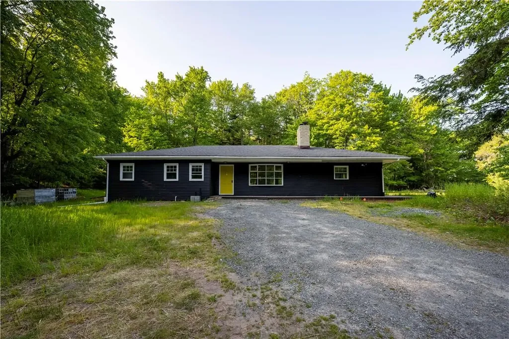 12 Sheeley Lane Rock Hill NY 12775