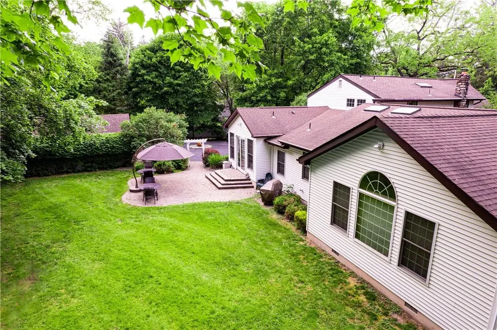 61 Viola Road Suffern NY 10901
