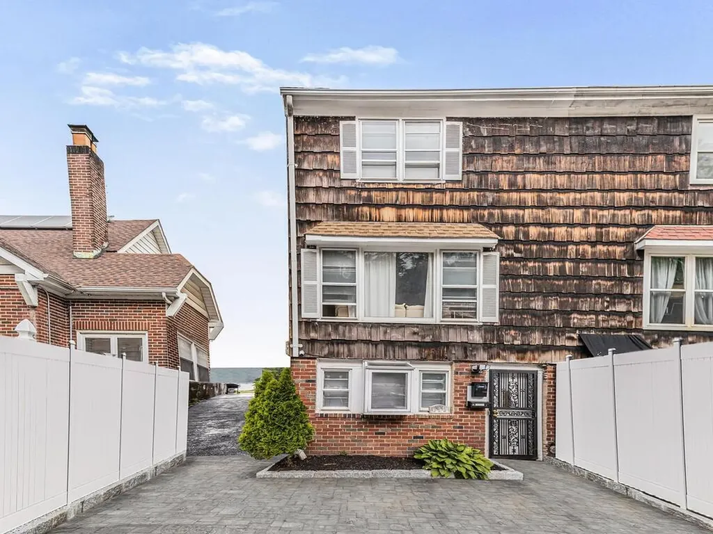 653 Warburton Avenue Yonkers NY 10701